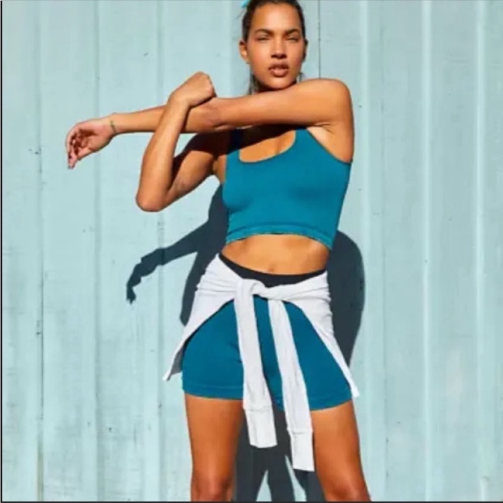 Free People Movement Happiness Runs Square Neck Crop Tank in Jewel NWOT - Picture 3 of 7